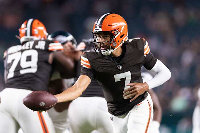 Aug 17, 2023; Philadelphia, Pennsylvania, USA; Cleveland Browns quarterback Kellen Mond (7) in action against the Philadelphia Eagles at Lincoln Financial Field.